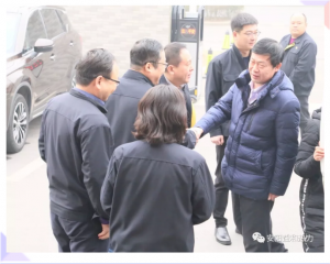 市政協(xié)副主席、住建局黨組書記、局長(zhǎng)侯津琪到益和熱力公司走訪慰問(wèn)一線職工